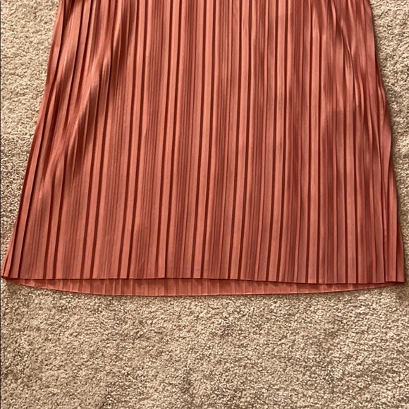 ZARA Pleated Dress - Picture 7 of 8